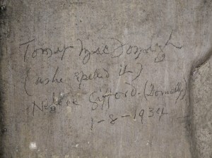 Located in Thomas MacDonagh's cell on Corridor 1 of the Middle Floor.